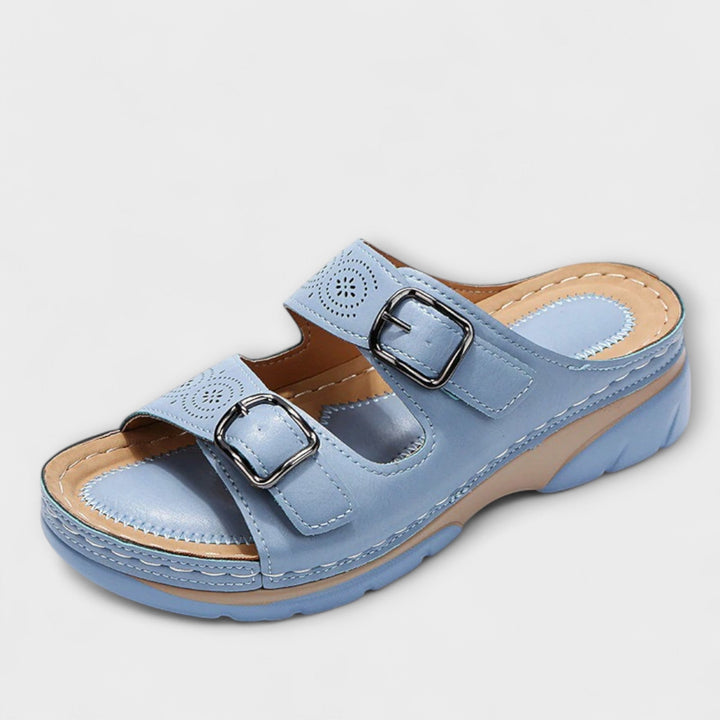 Gertrud - Pantofole in pelle con fibbie