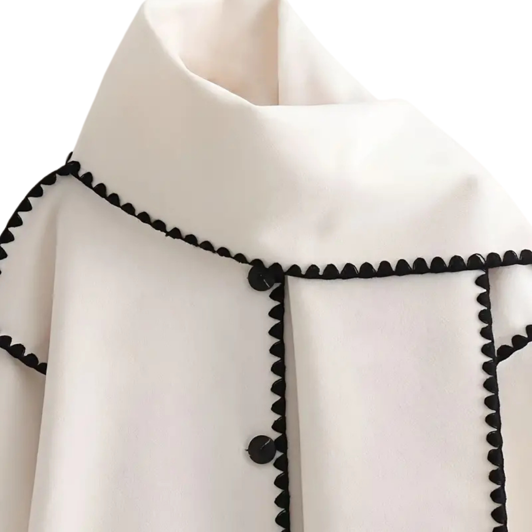 Cappotto esclusivo con accento di sciarpa