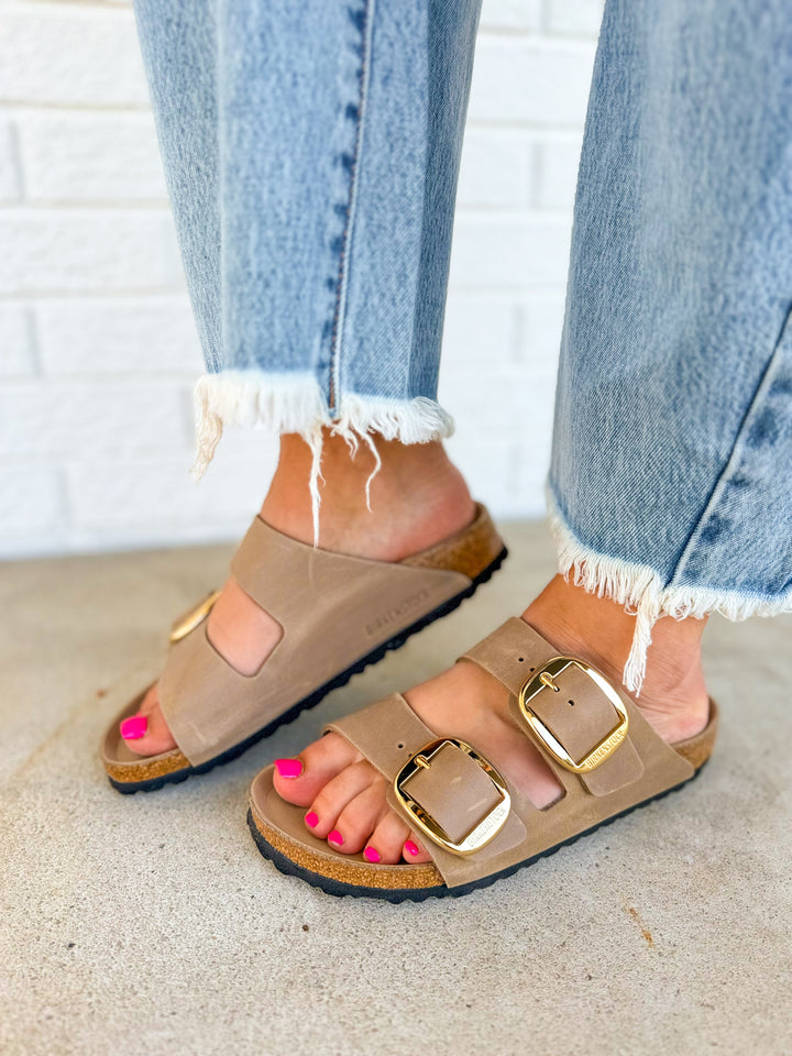 Sandalo Birkenstock Arizona Big Buckle in pelle oliata - Tabacco marrone
