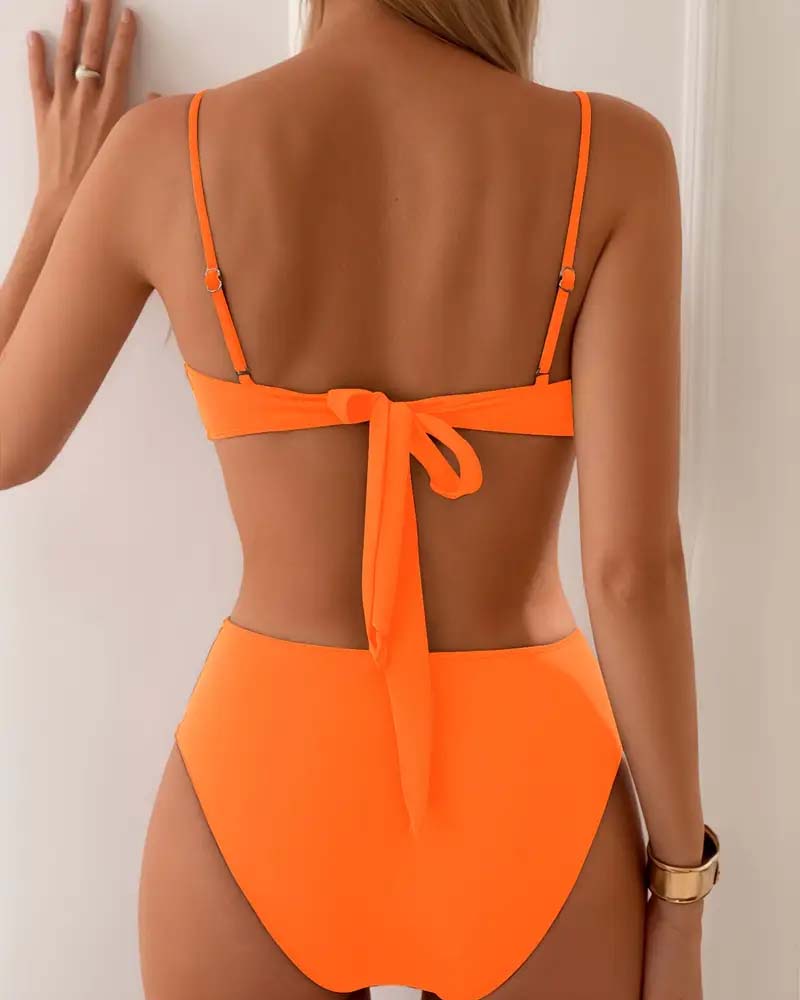 Evania™ | Bikini due pezzi elegante e attillato