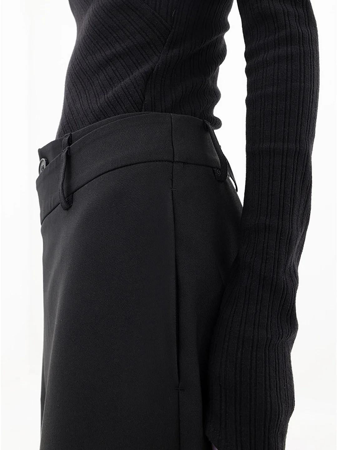 Pantaloni comodi e larghi