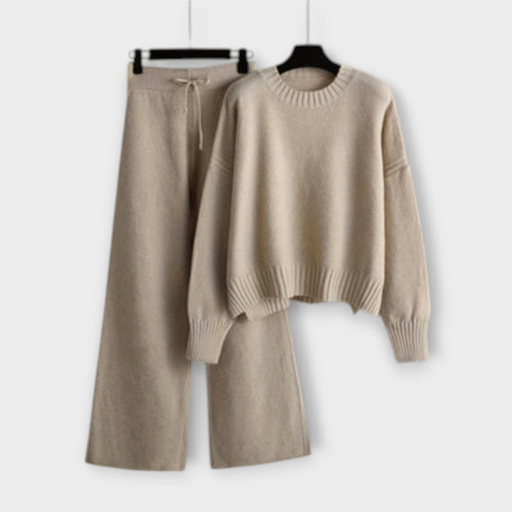 Evie - Completo casual ricamato