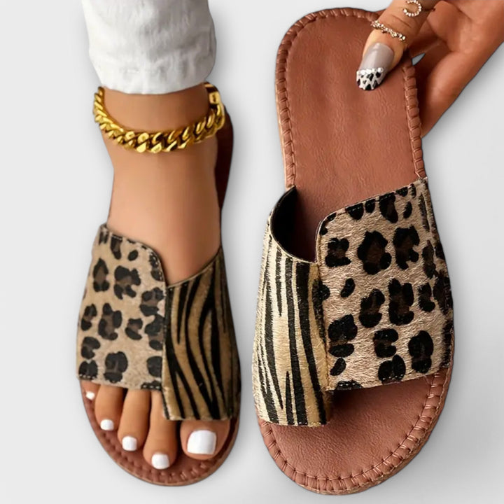 Sieglinde - Pantofole leopardate bicolore