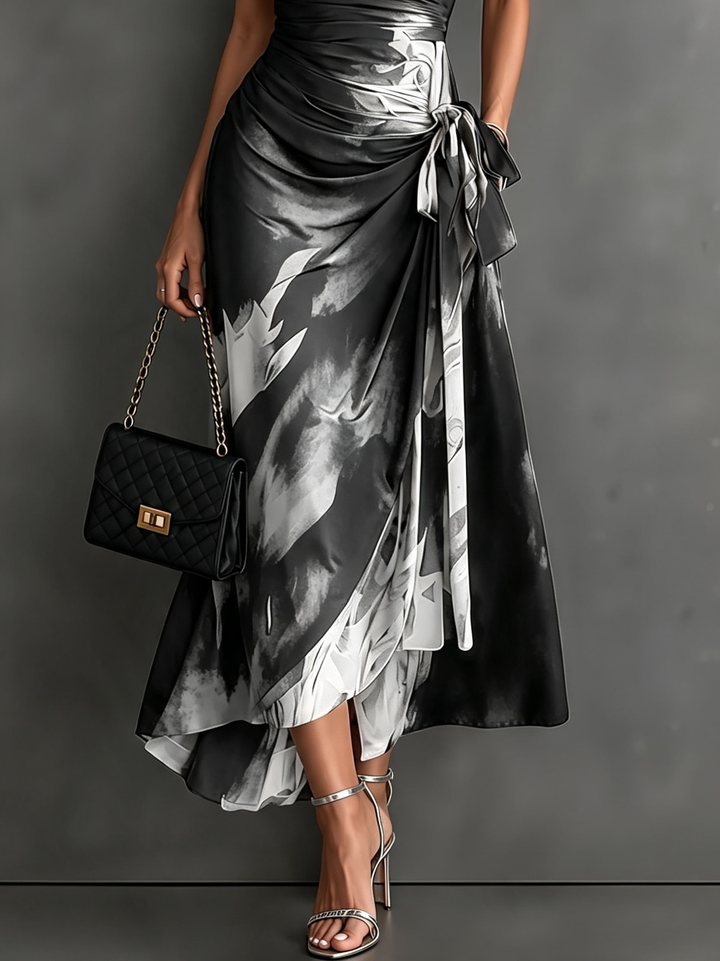 Carlotta | Vestito midi a portafoglio con stampa astratta, bianco e nero