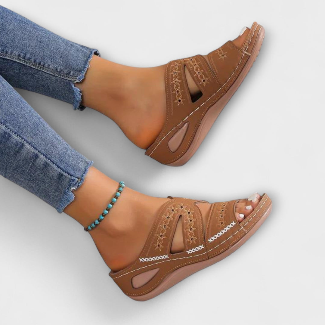Berta - Sandali comfort in blu navy
