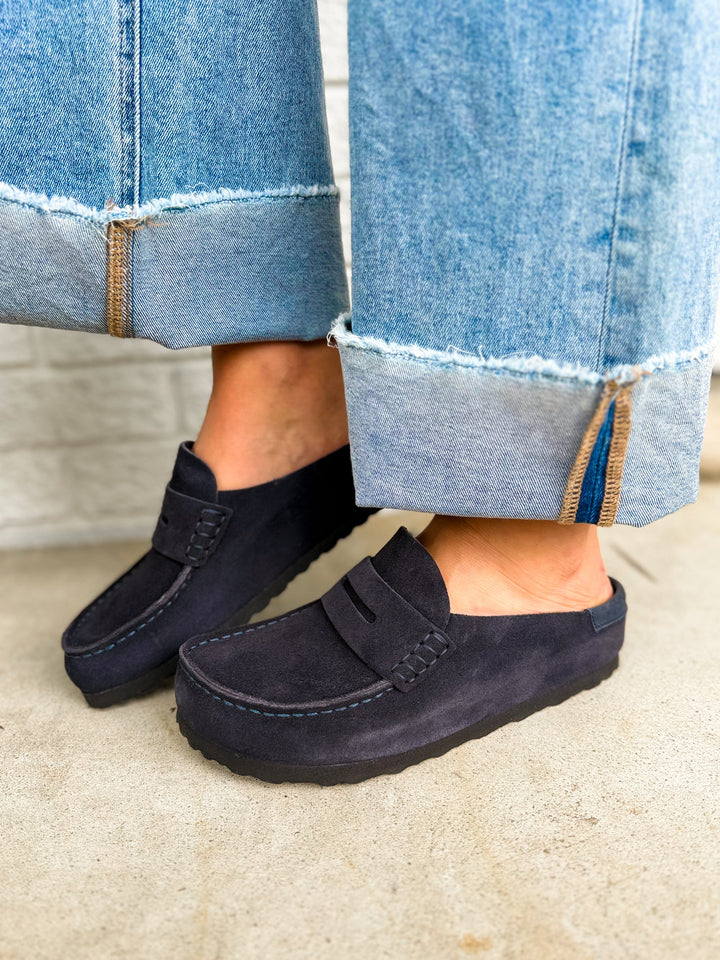 Zoccolo Birkenstock Naples in pelle scamosciata avvolgente - Midnight Navy