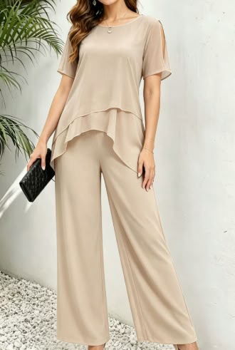 Completo pantalone in chiffon con apertura a goccia e dettagli decorativi