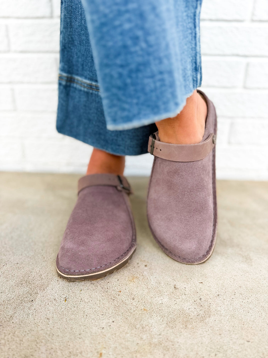 Birkenstock Lutry Premium Shearling Clog - Faded Purple