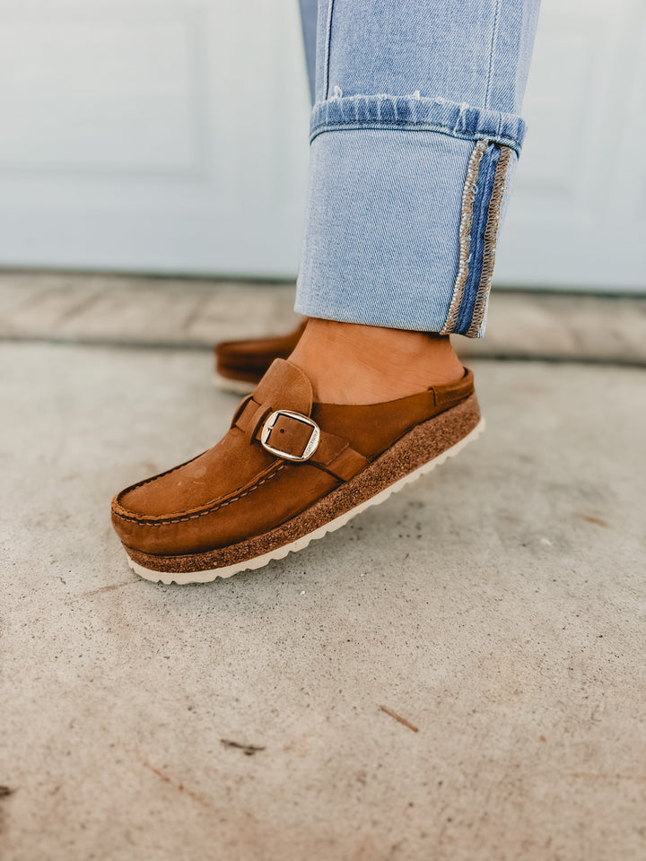 Zoccolo Birkenstock Buckley in pelle oliata - Cognac