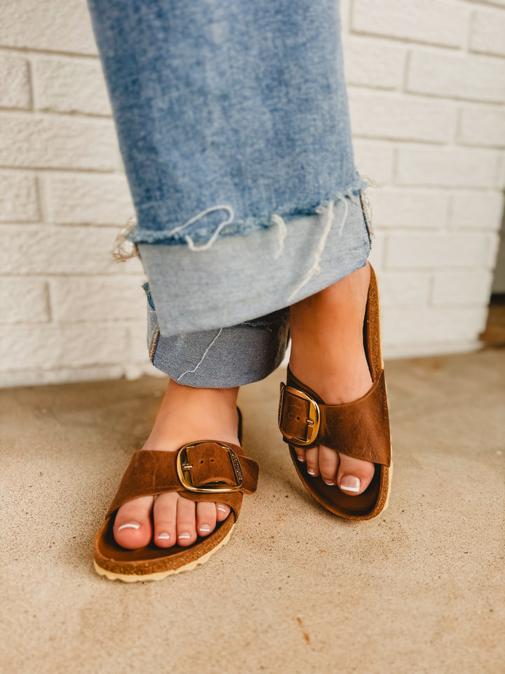 Sandali Birkenstock Madrid Big Buckle in pelle oliata - Cognac