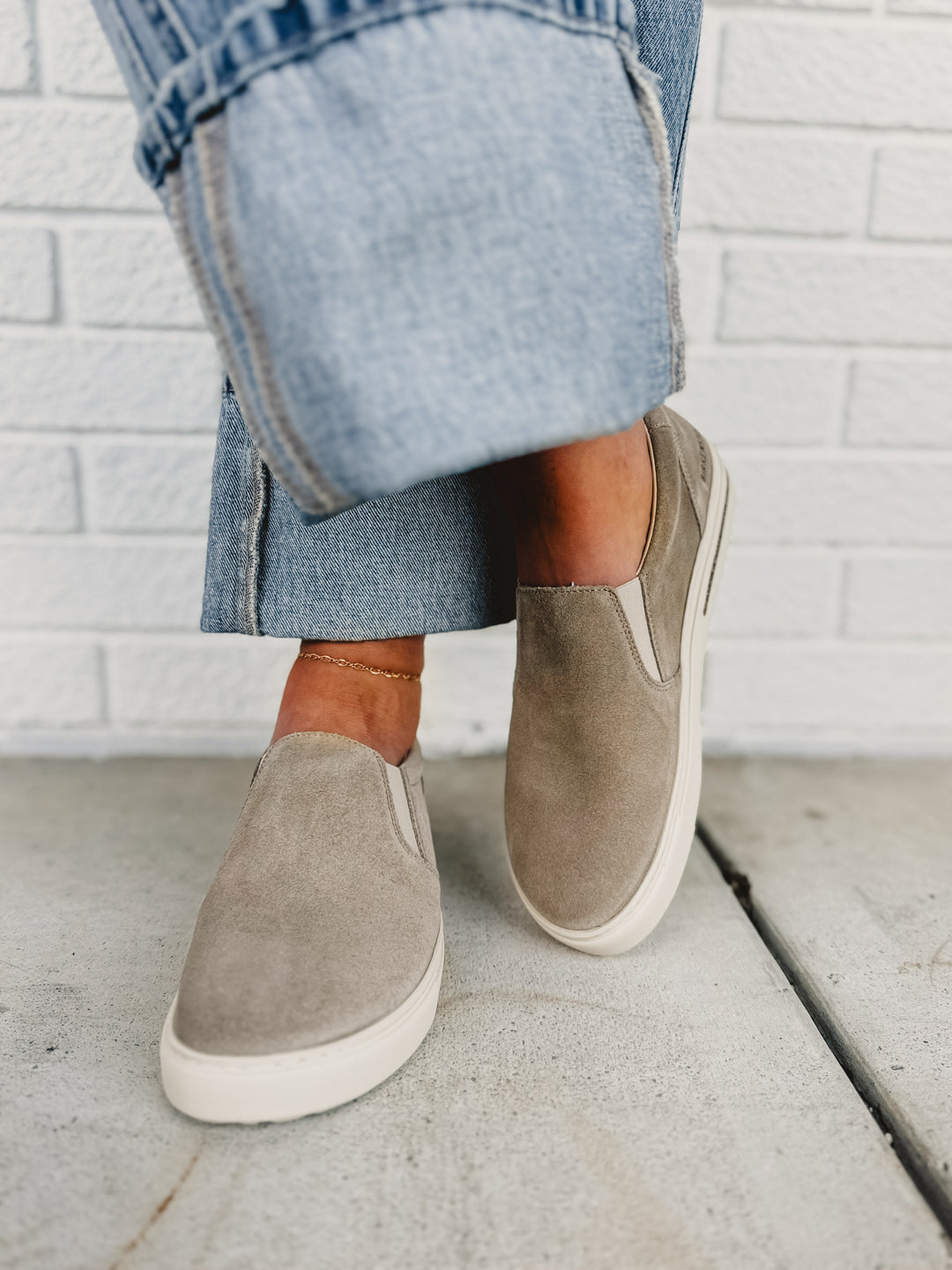 Scarpe slip-on Birkenstock Oswego in pelle scamosciata - Tortora