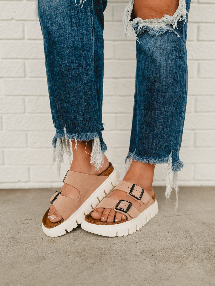 Sandalo Birkenstock Arizona Papillio Chunky in pelle scamosciata - Warm Sand