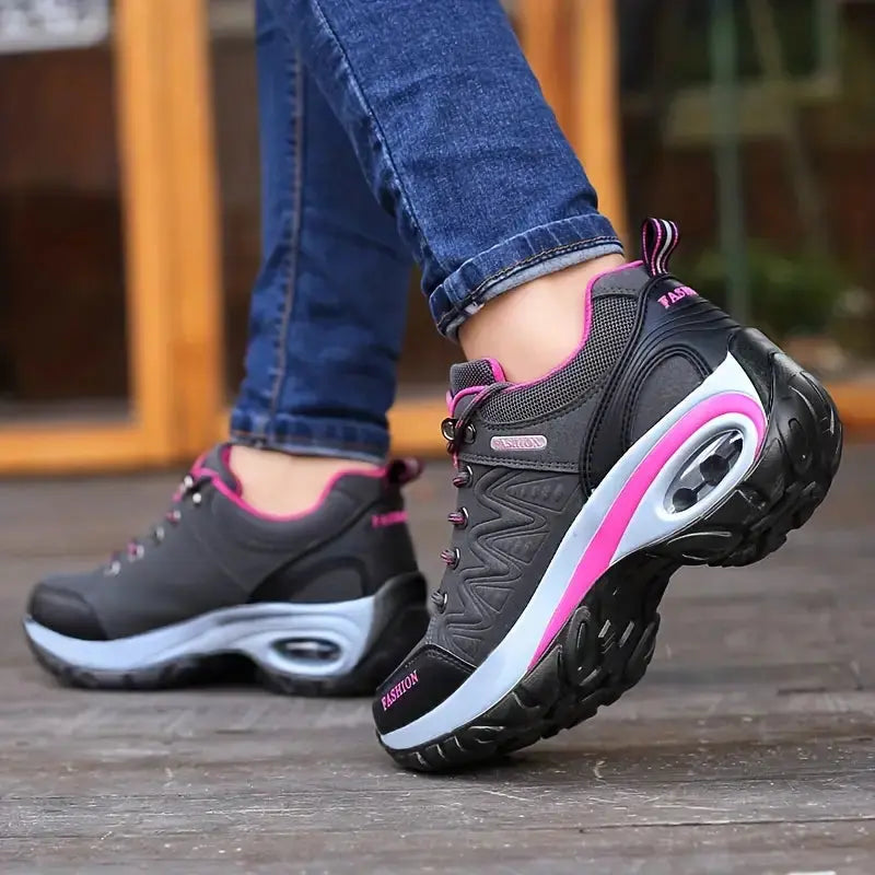 Scarpe sportive con plateau