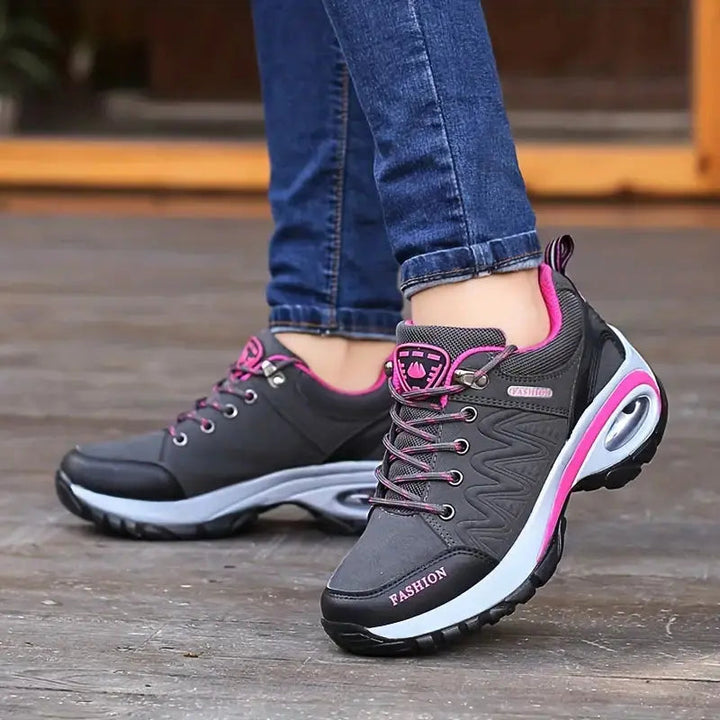 Scarpe sportive con plateau