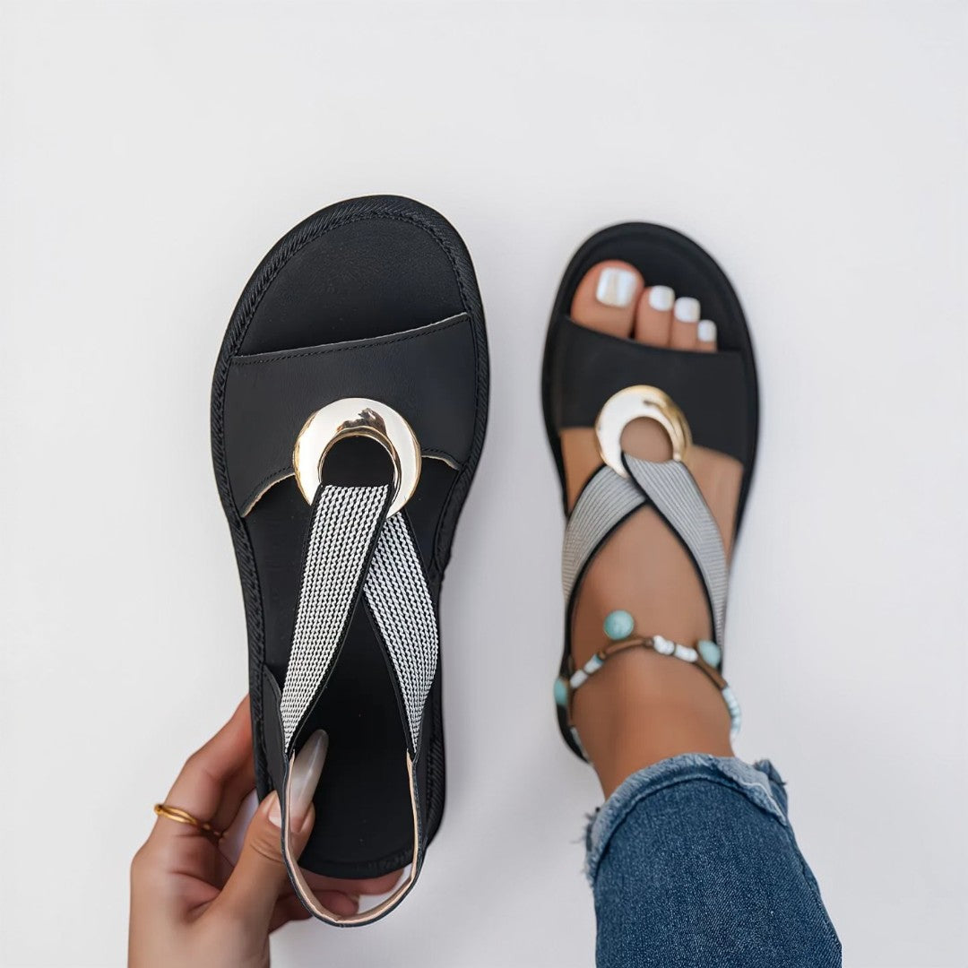 Mila | Sandali bassi con fibbia in metallo