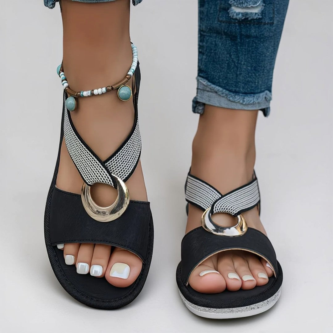 Mila | Sandali bassi con fibbia in metallo