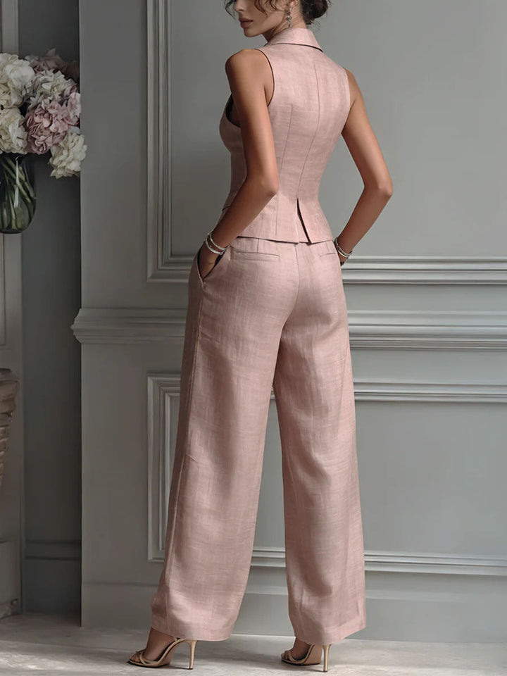 Completo da donna due pezzi con scollo a V e bottoni