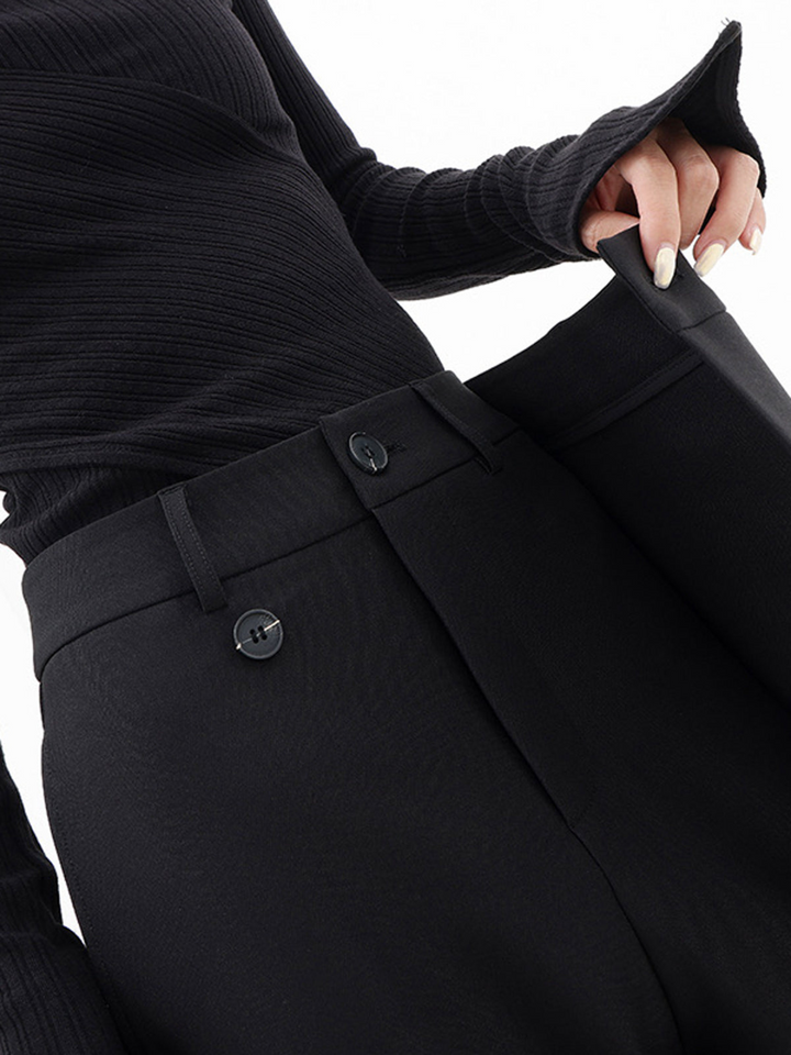 Pantaloni comodi e larghi