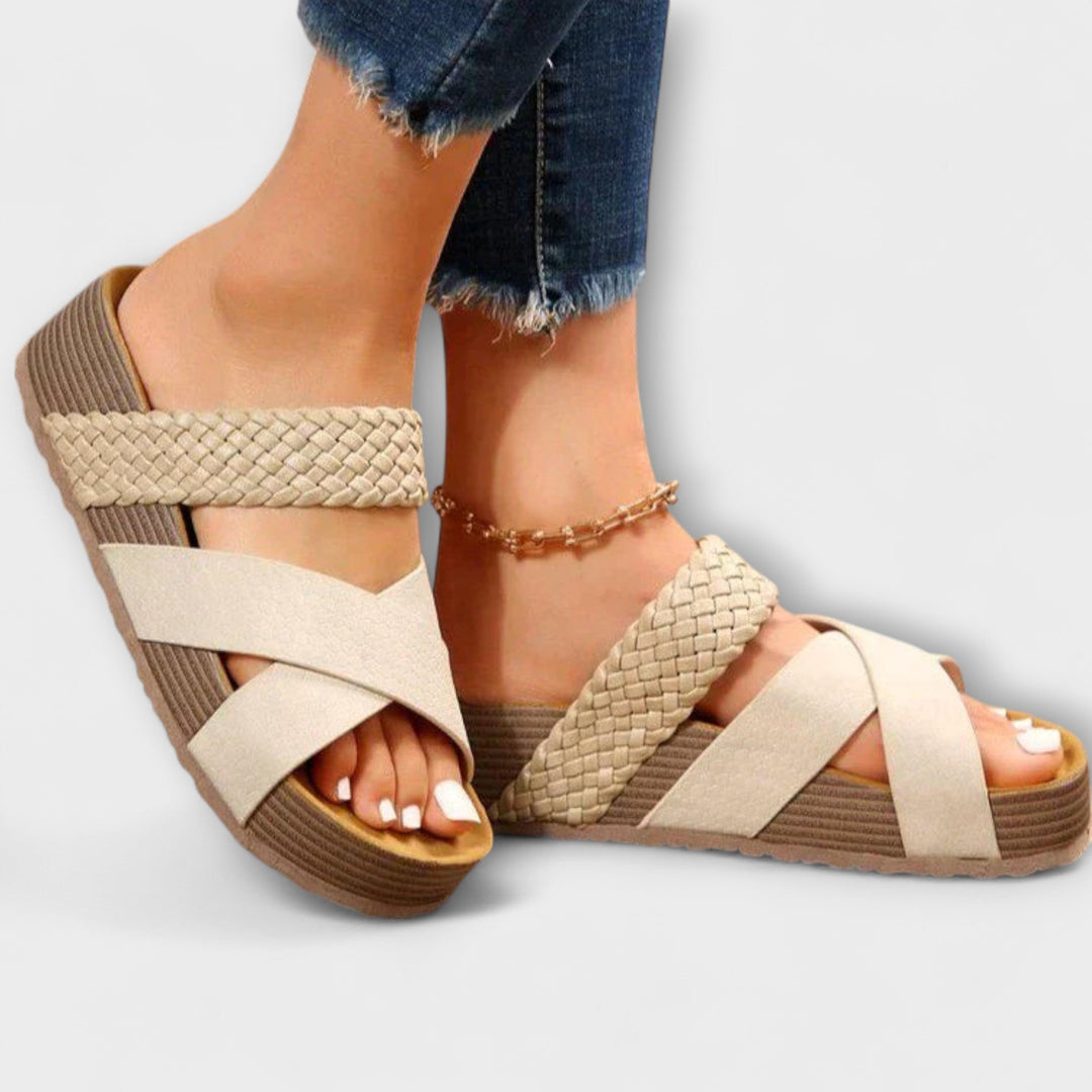 Dagmar - Pantofole con zeppa intrecciata