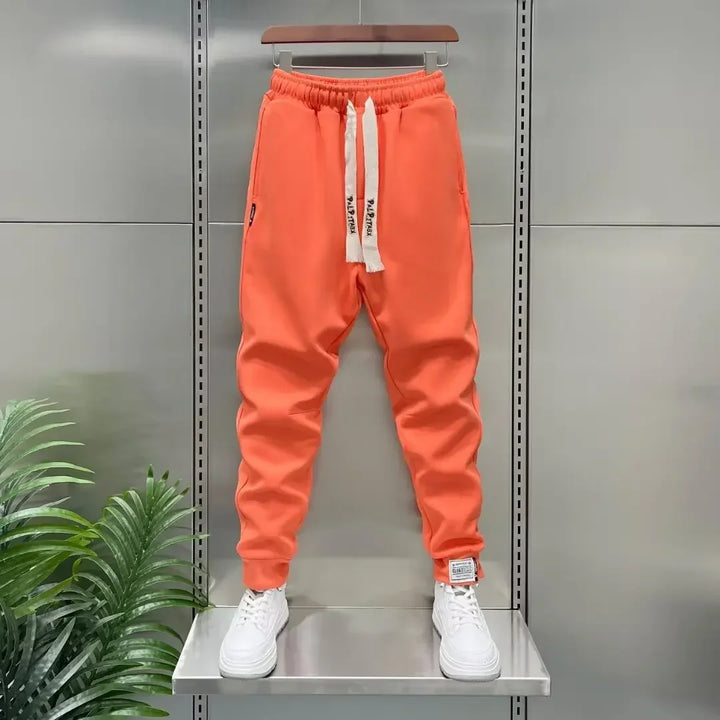 Pantaloni comodi con dettagli