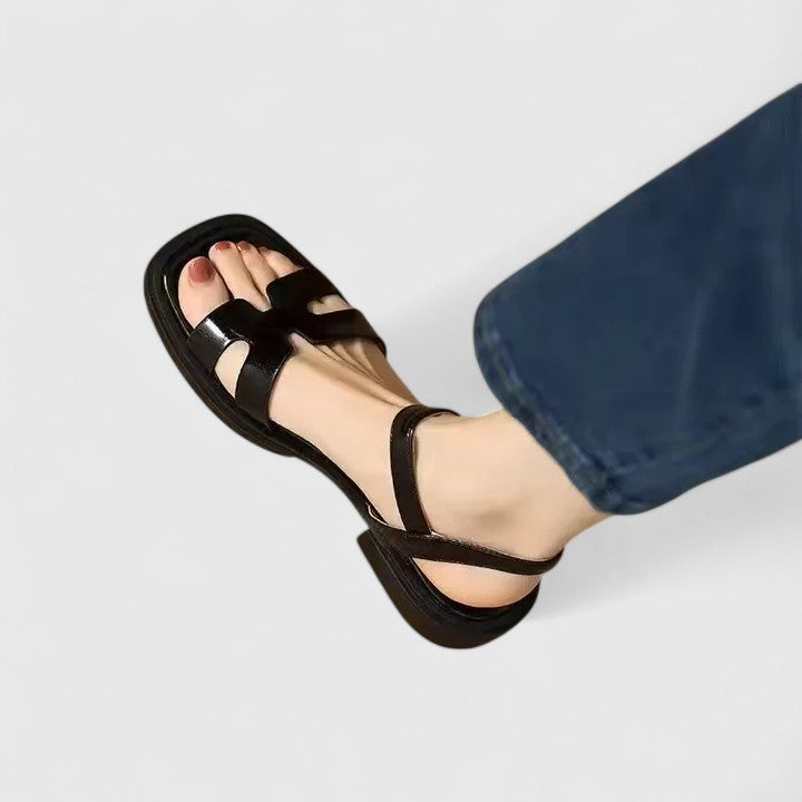 Edeltraud - Elegant Flat Sandals