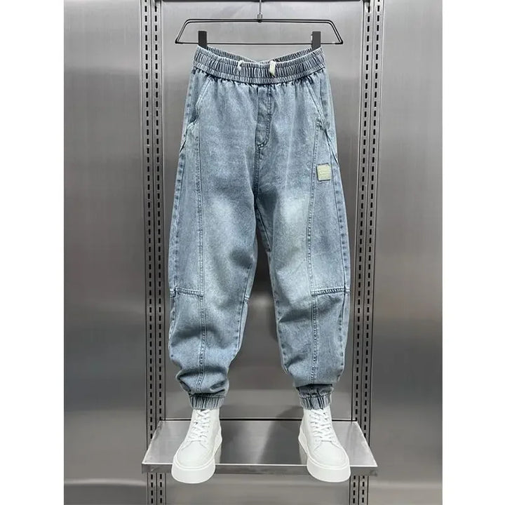 Pantaloni stile rilassato