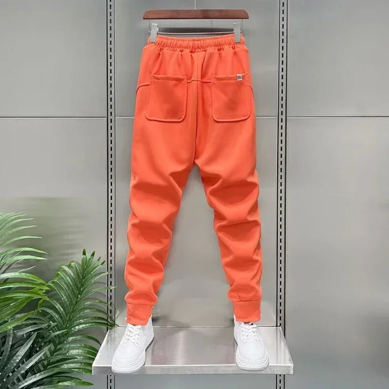 Pantaloni comodi con dettagli