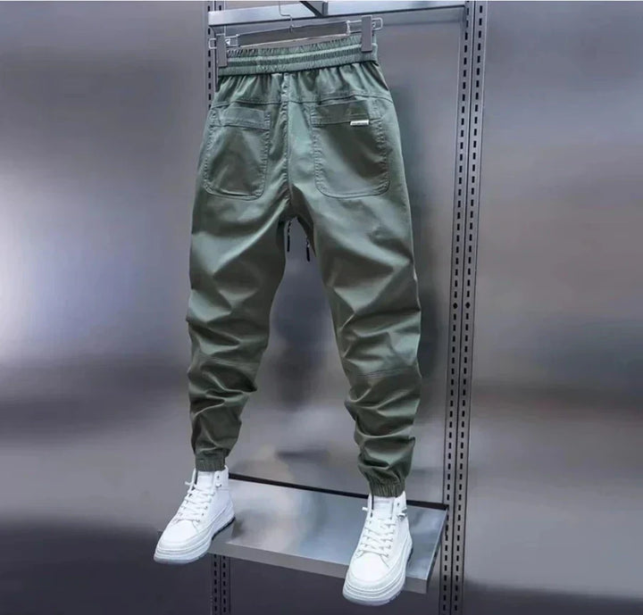 Pantaloni sportivi con dettagli