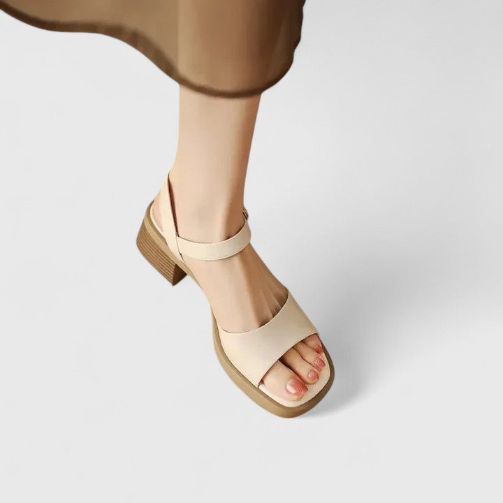 Cordula - Eleganti sandali con cinturini