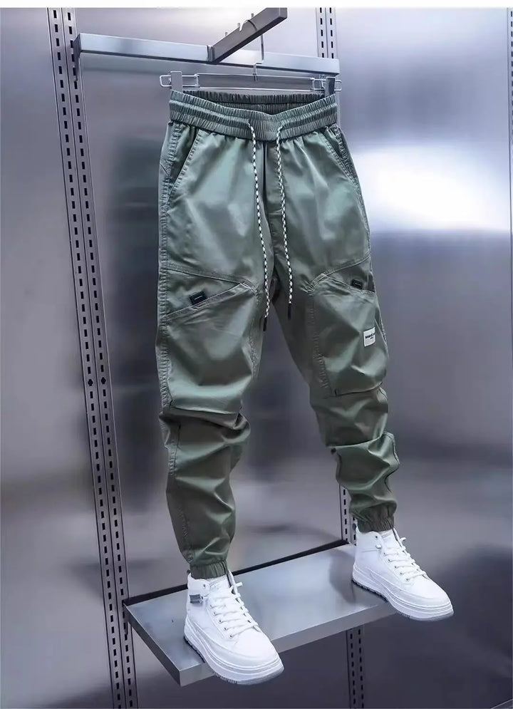 Pantaloni sportivi con dettagli