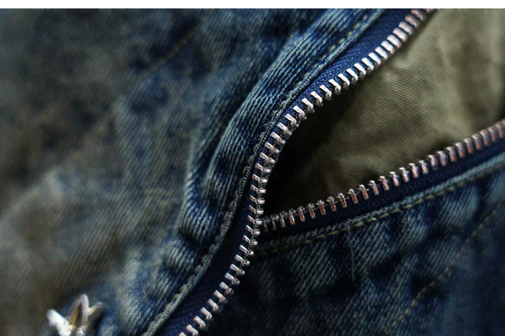 Pantaloni larghi in denim con cintura