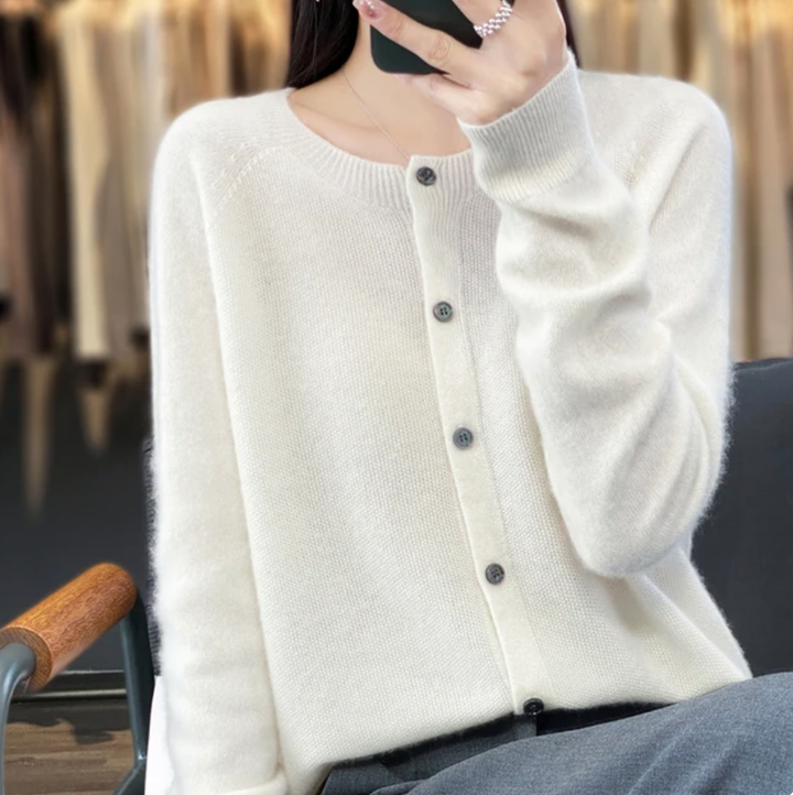 Cardigan comodo con bottoni