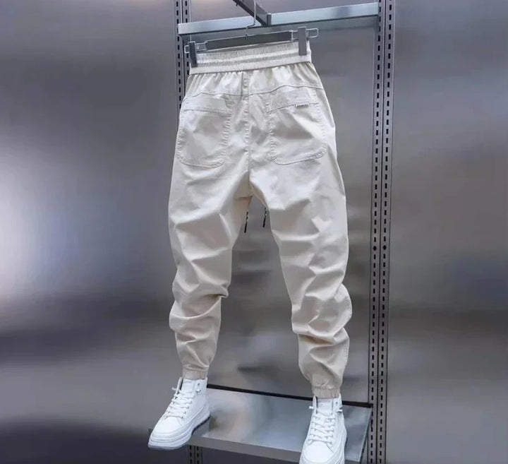 Pantaloni sportivi con dettagli