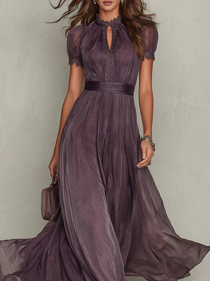 Flavia | Vestito lungo viola con scollo a goccia, bordo in pizzo di chiffon