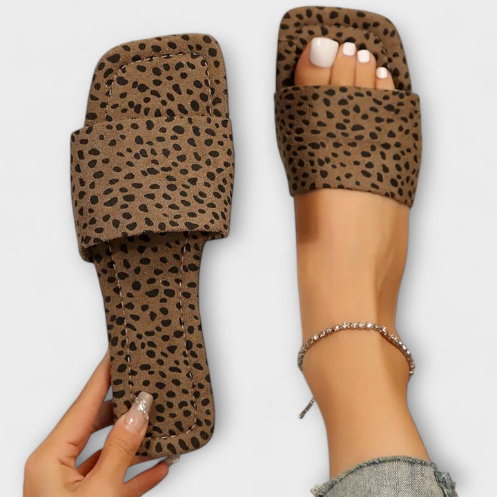 Liesbeth - Leopard Print Slippers
