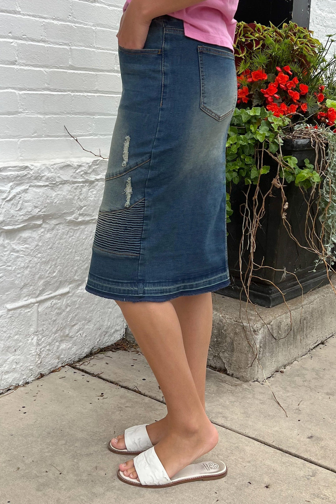 Oakley Distressed Denim in Vintage