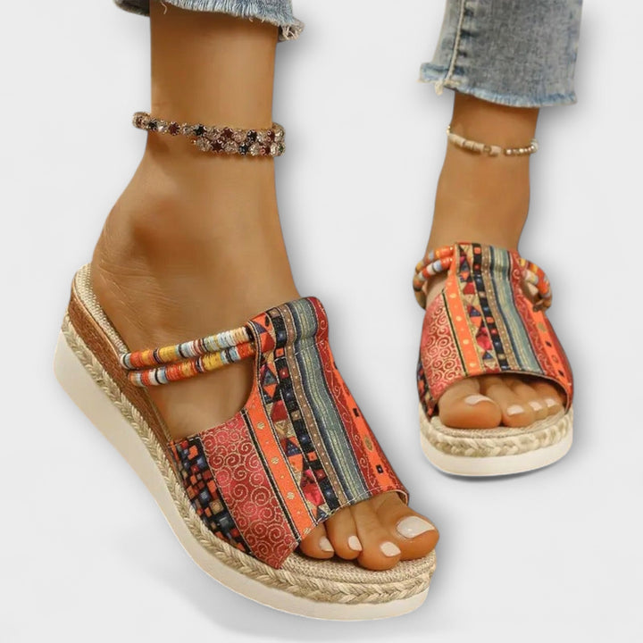 Edeltraud - Slip-on etnici con zeppa