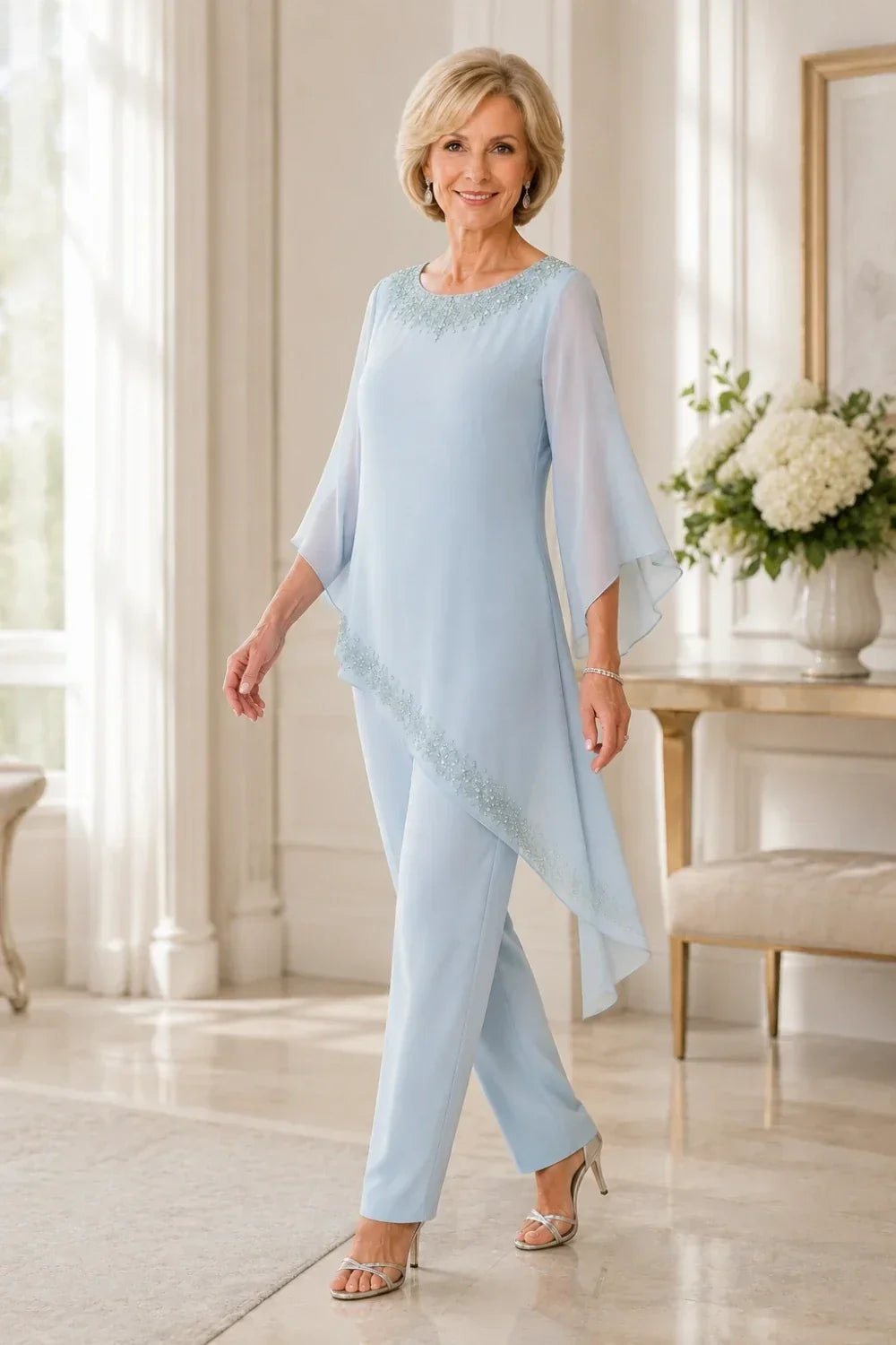 Completo pantalone da cerimonia per madre della sposa in chiffon con perline