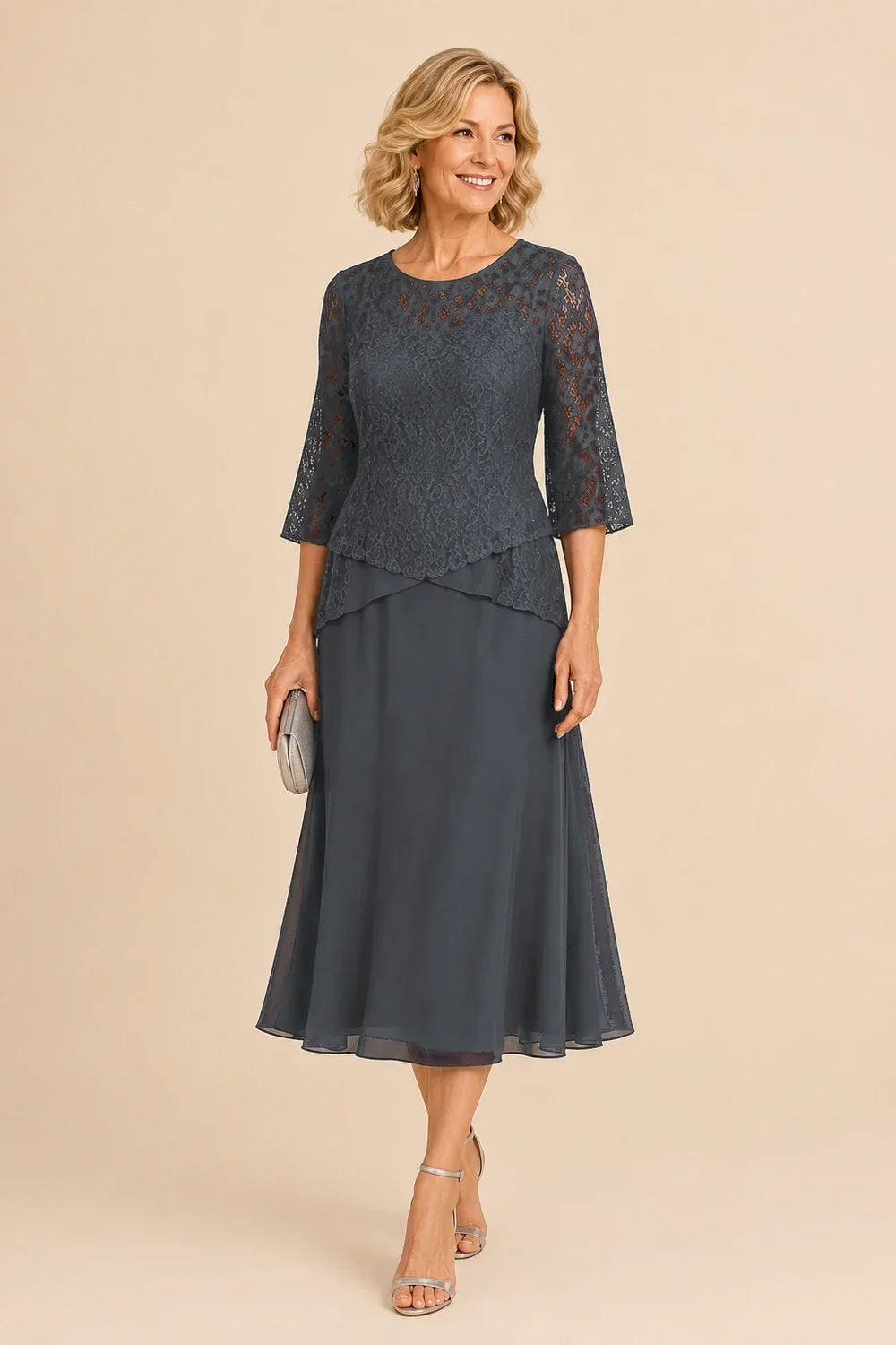 Abito asimmetrico in chiffon con pizzo e perline, lunghezza midi