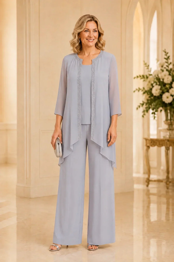 Completo pantalone in chiffon a tre pezzi con giacca drappeggiata e perline