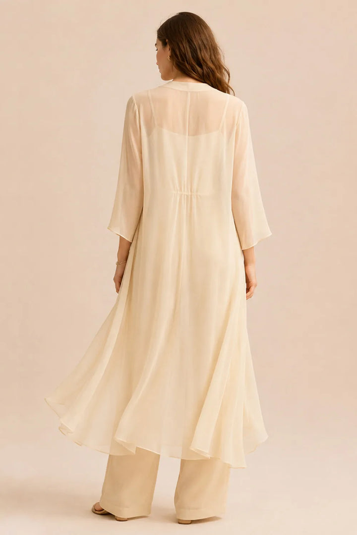 Set raffinato composto da canotta, giacca in chiffon e pantaloni