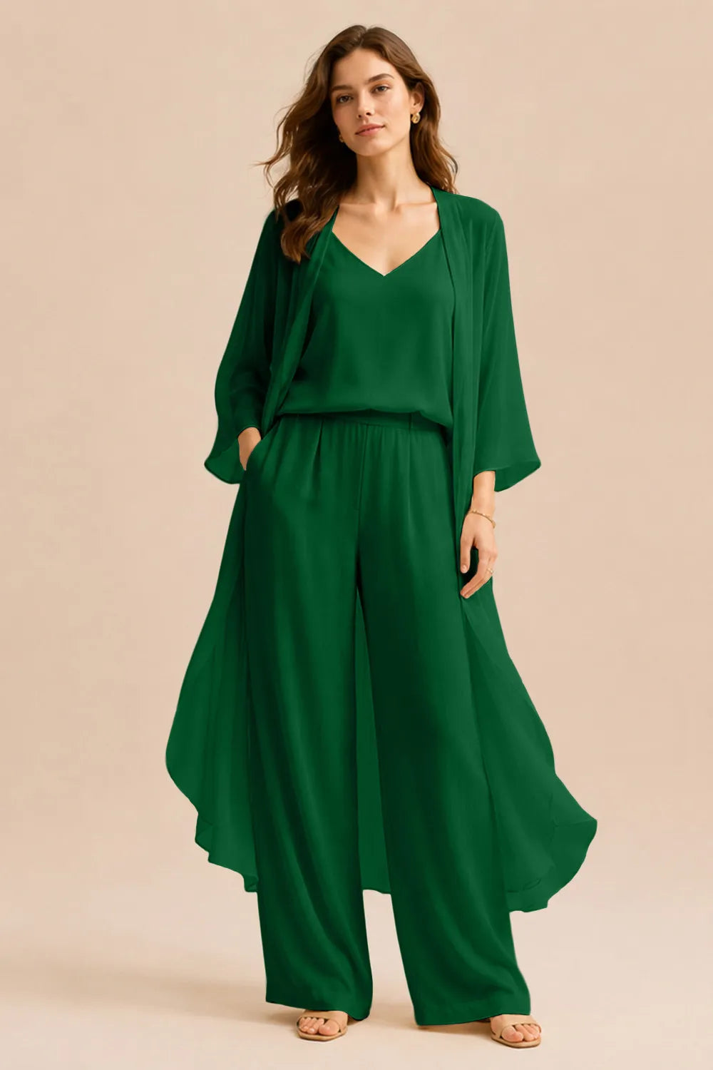 Set raffinato composto da canotta, giacca in chiffon e pantaloni