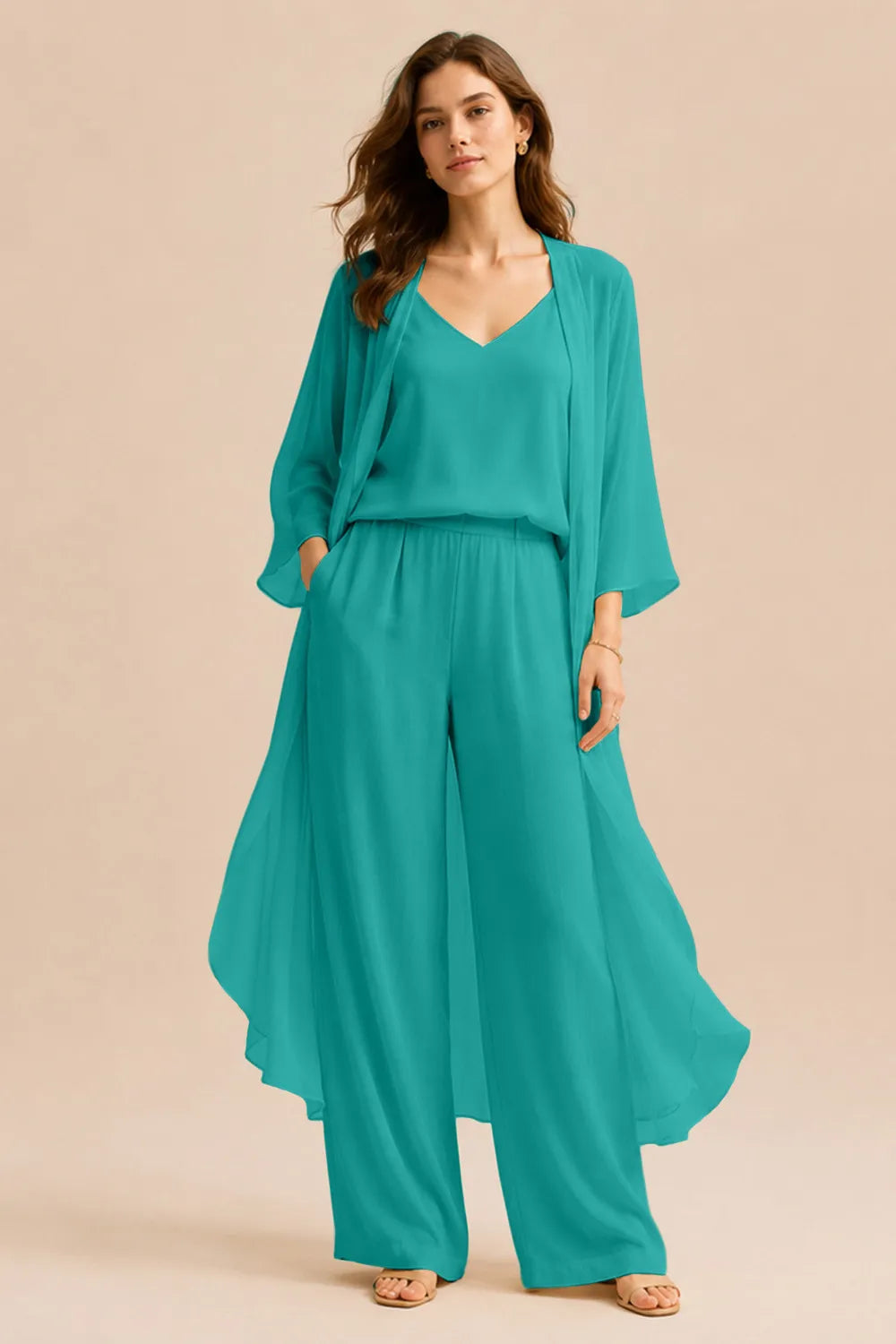 Set raffinato composto da canotta, giacca in chiffon e pantaloni