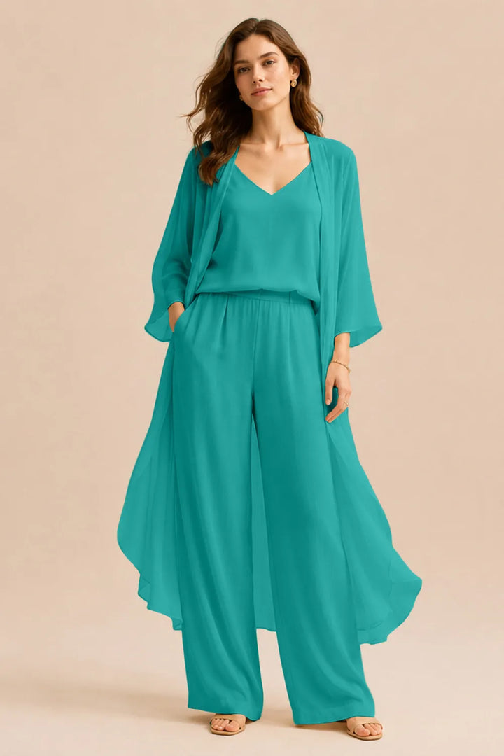 Set raffinato composto da canotta, giacca in chiffon e pantaloni