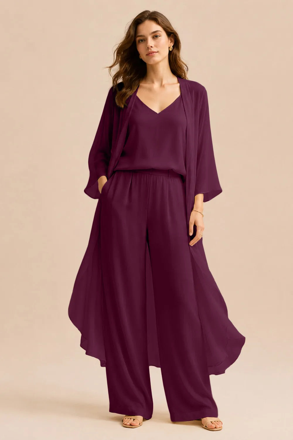 Set raffinato composto da canotta, giacca in chiffon e pantaloni