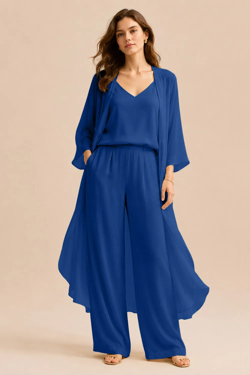 Set raffinato composto da canotta, giacca in chiffon e pantaloni