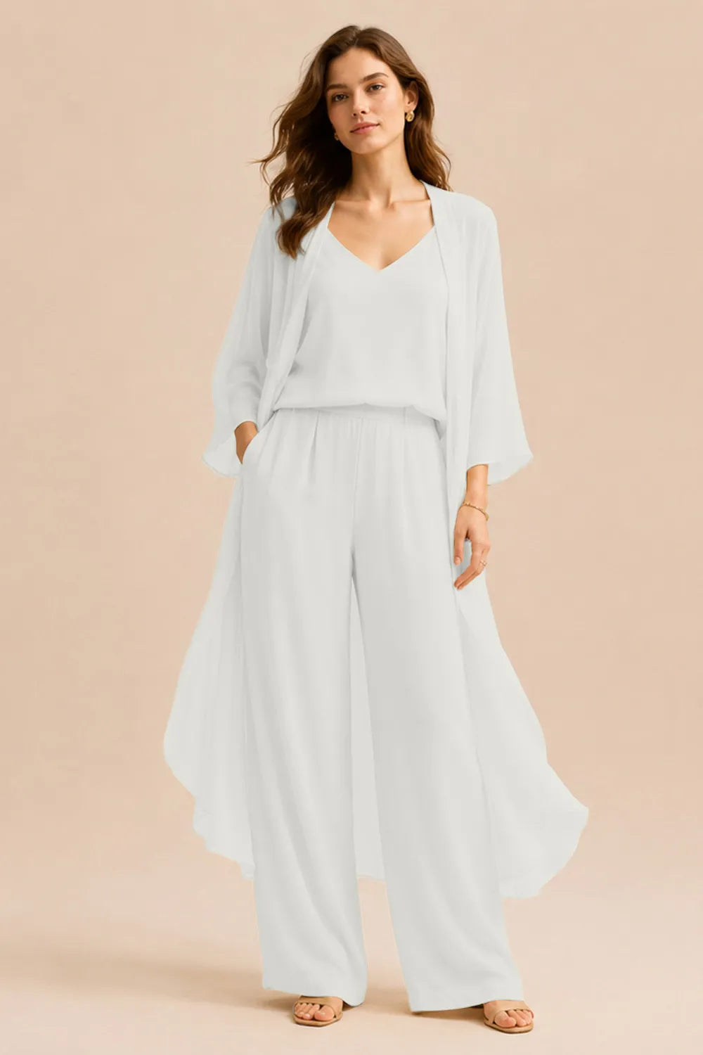 Set raffinato composto da canotta, giacca in chiffon e pantaloni