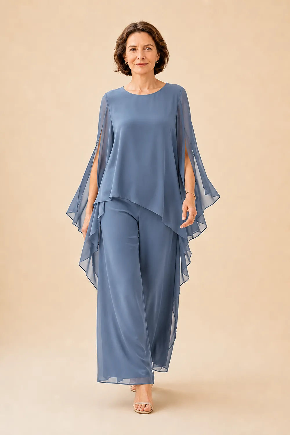 Completo pantalone con sopra in chiffon fluente per madre della sposa