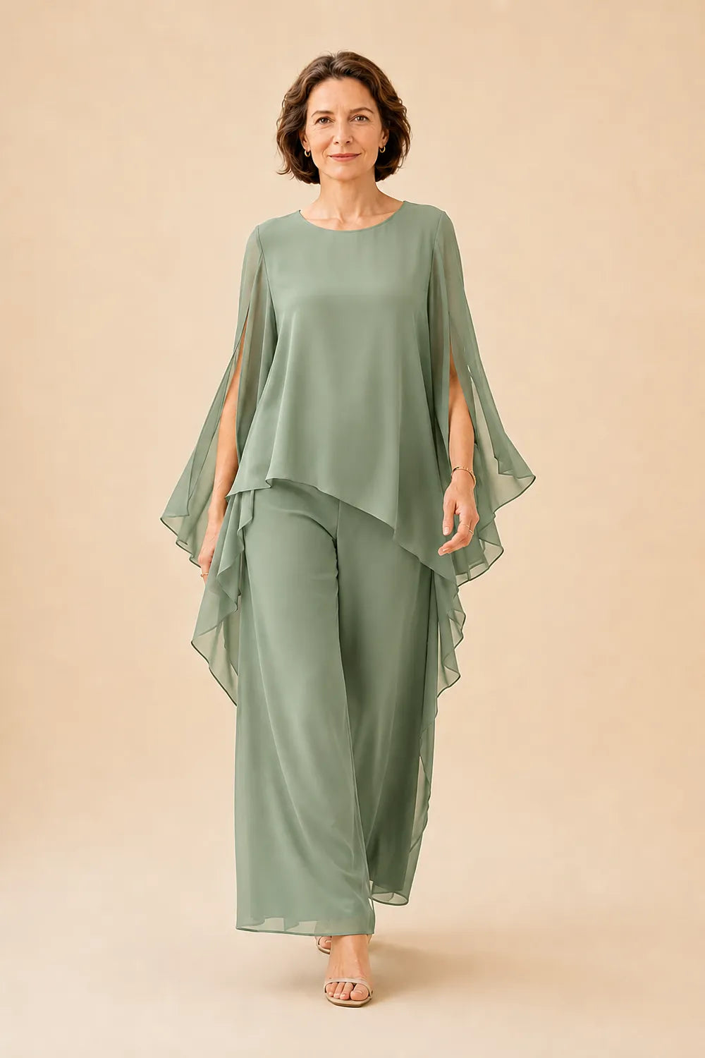 Completo pantalone con sopra in chiffon fluente per madre della sposa