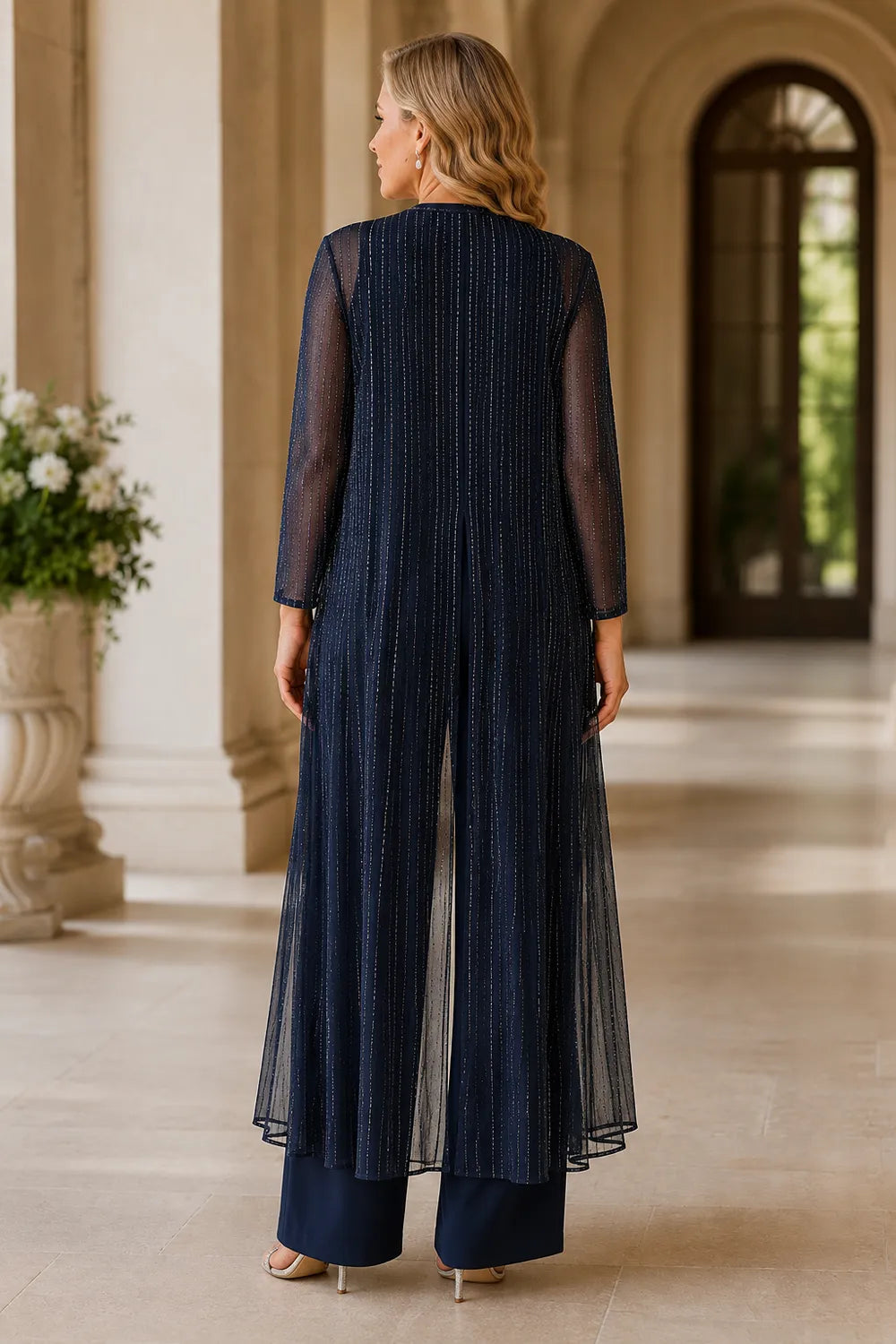 Completo pantalone formale con spolverino trasparente
